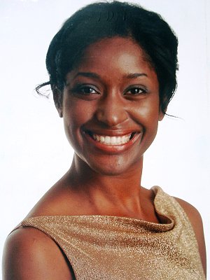 Pauline Barnes headshot