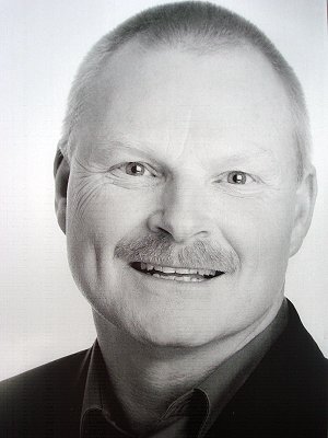Arnie  Lidnin at Kim Brooke Group