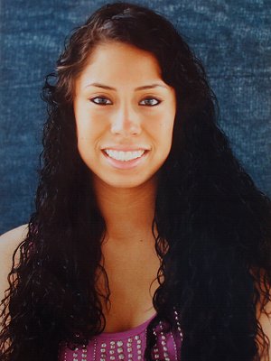 Jocelyn Ostorga headshot