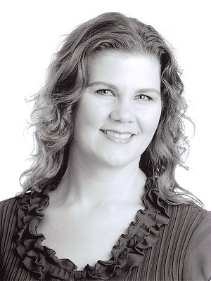 Katie Burke headshot