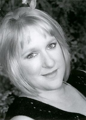 Angie Roundtree headshot