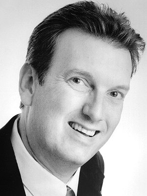 Brian Bernhoft headshot