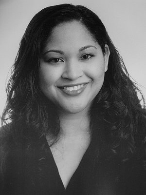 Nelea Lloyd headshot