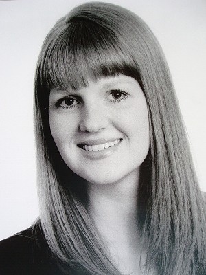 Melissa Wirasnik headshot